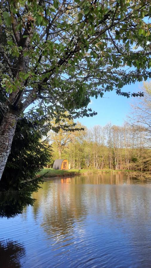 Le Moulin D'Harcy Hotel Lonny ภายนอก รูปภาพ